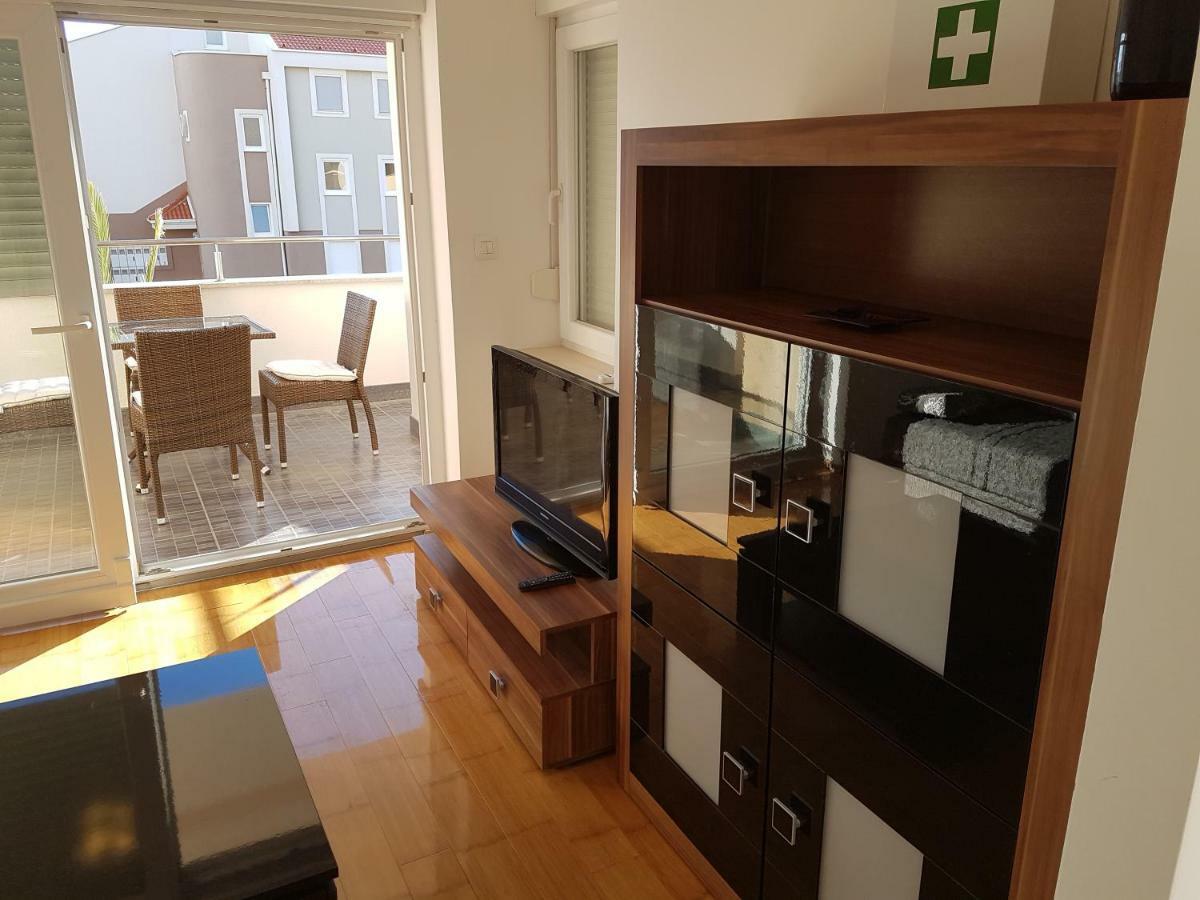 Apartment Novalja 4+2 Eksteriør billede